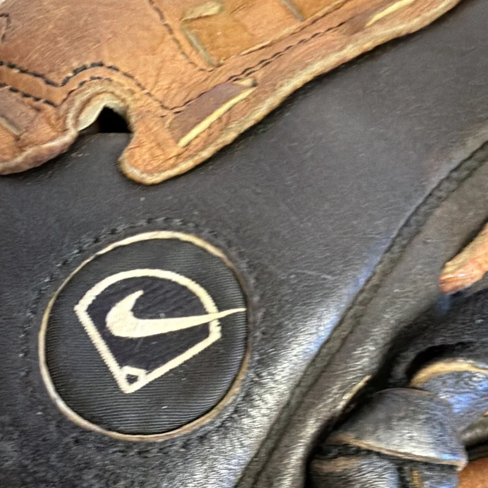 Nike Keystone Diamond Ready Youth Baseball Glove 11 KDR 1100 RHT